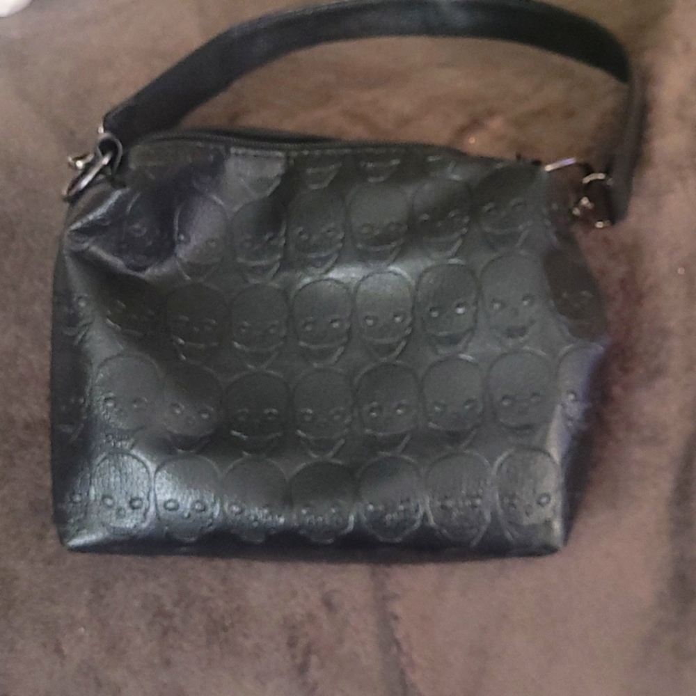 Mini skull bag